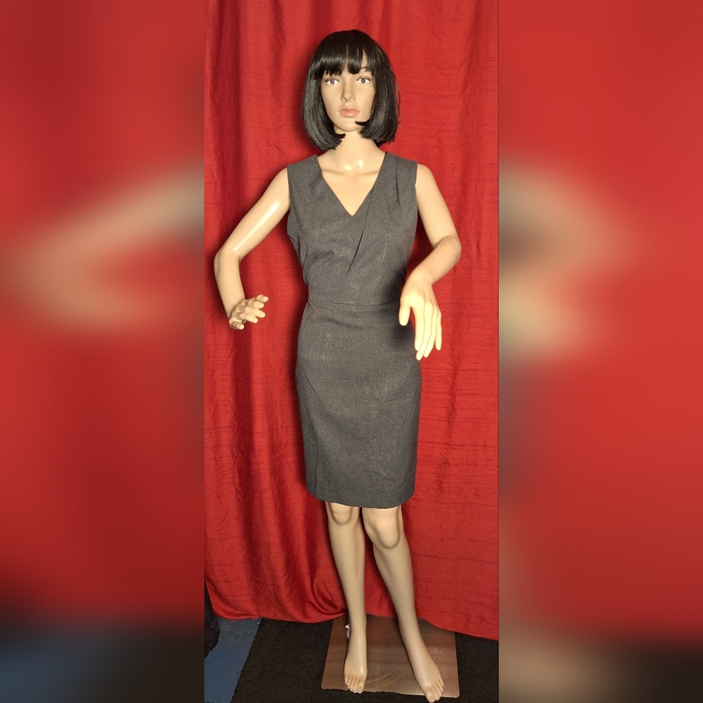 Banana Republic Charcoal V-Neck Midi Dress / 8 Petite